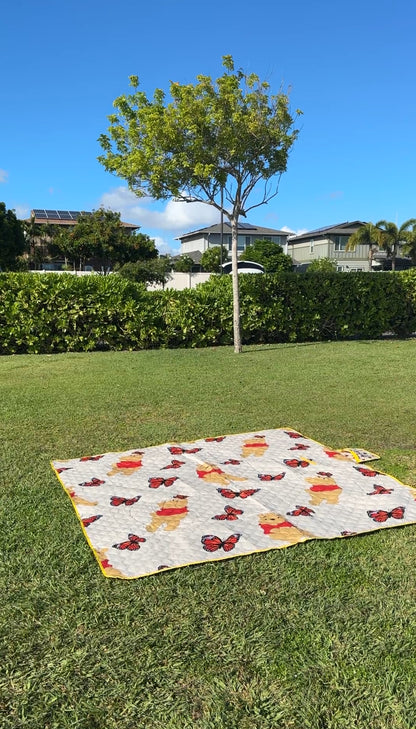 Exclusive Pooh-Lelehua Picnic Mat