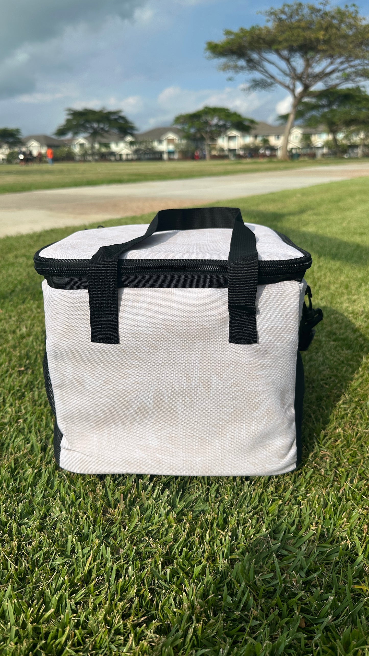Exclusive Laua’e ‘Ohana Picnic Bag