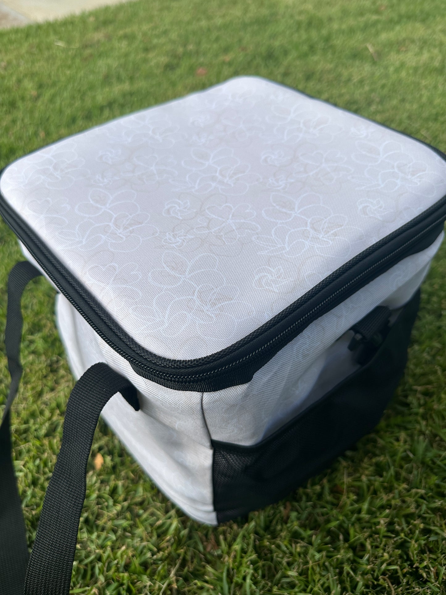 Exclusive Pua Melia ‘Ohana Picnic Bag